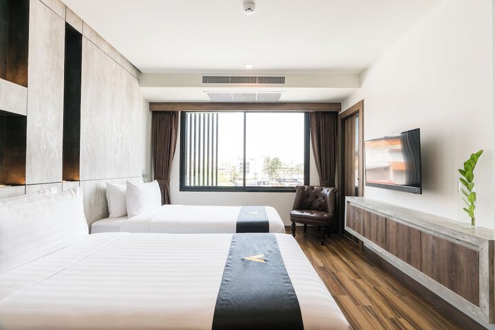 Room 44 of 116