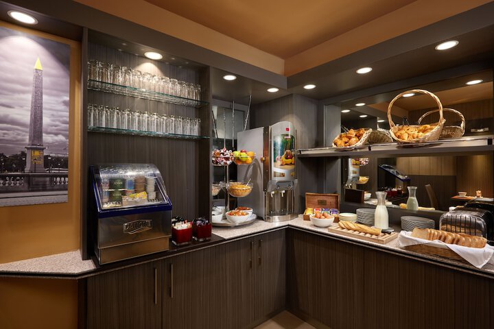 Dining Photos
