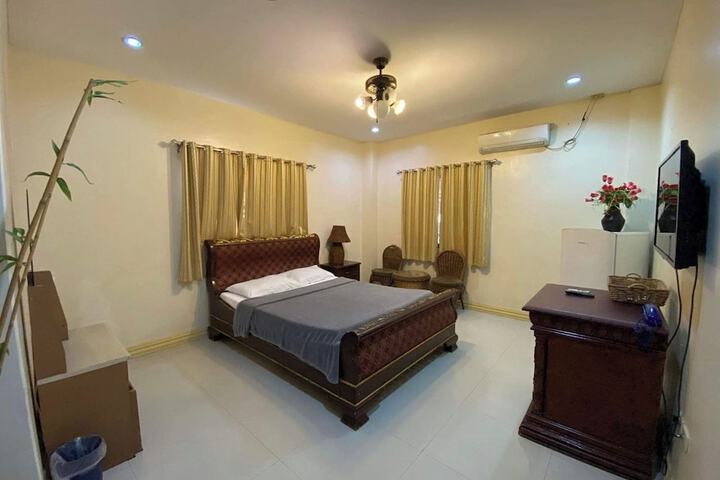 Room 19 of 28
