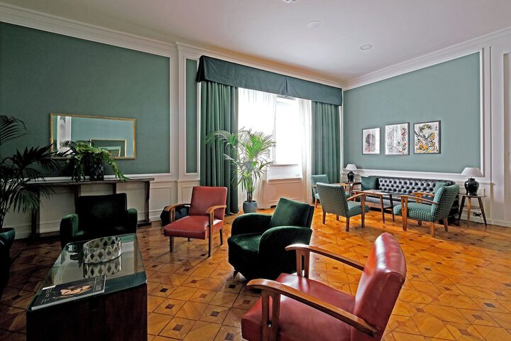 Guest Lobby