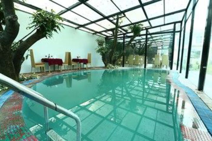 Pool 43 of 51