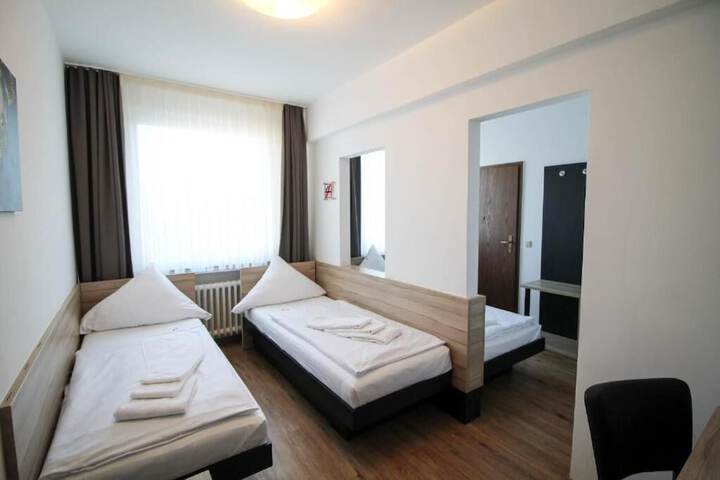 Room 28 of 59