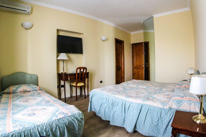 Room 29 of 63