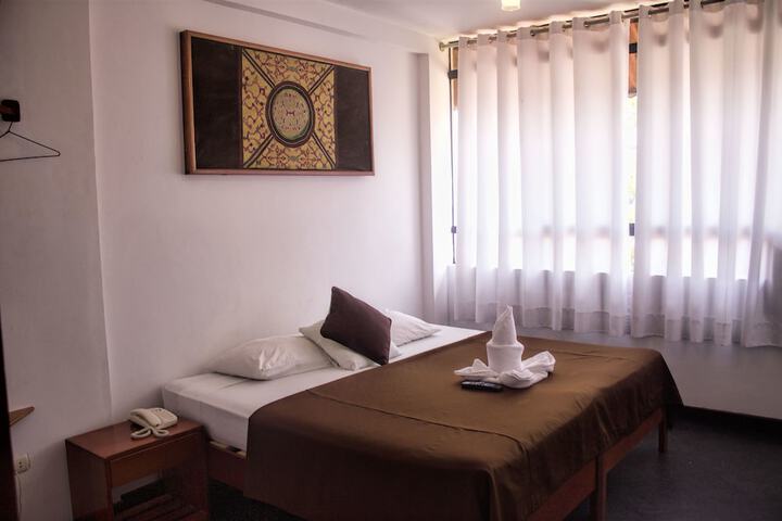 Room 14 of 40