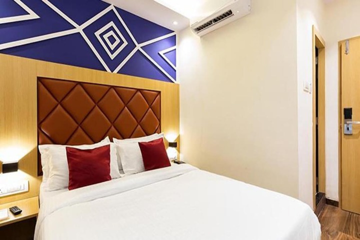 Room 10 of 24