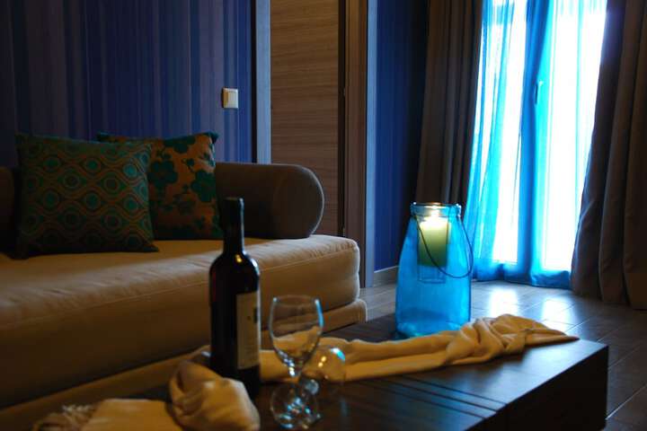 Room 18 of 36