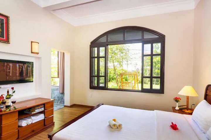 Room 3 of 41