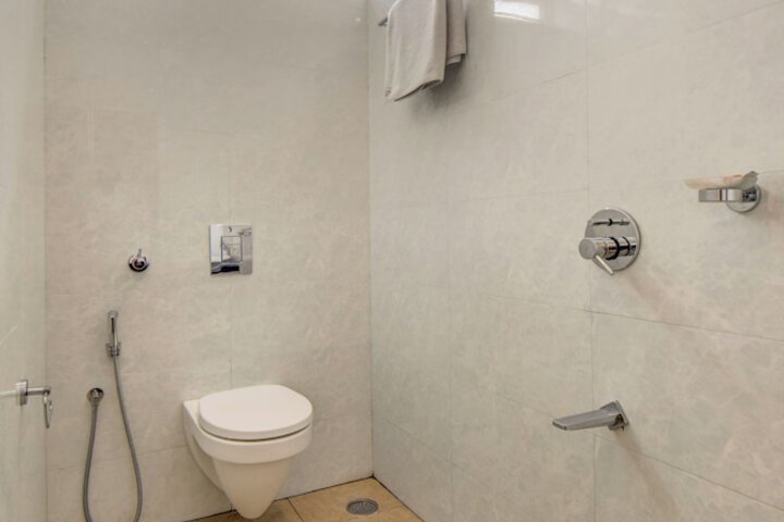 Room 16 of 26