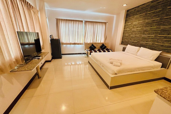 Room 41 of 68