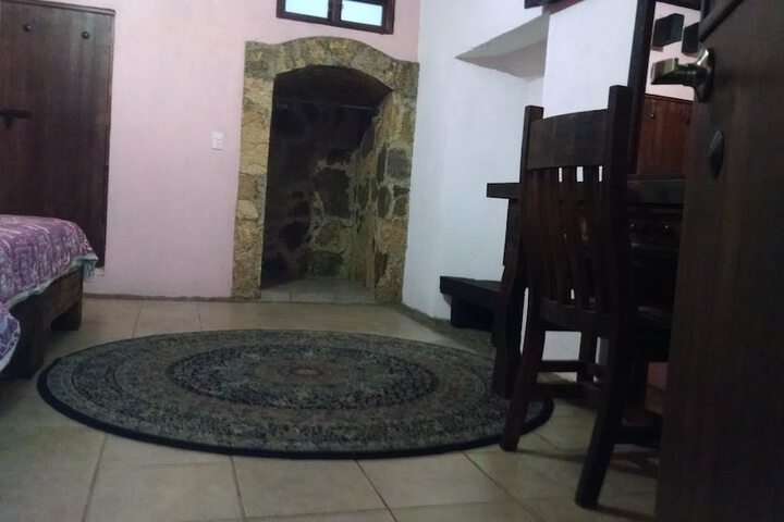 Room 12 of 46