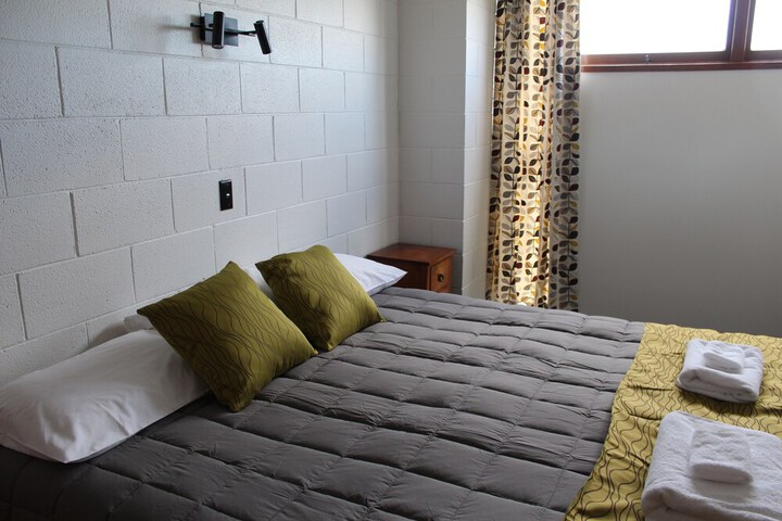 Room 6 of 39