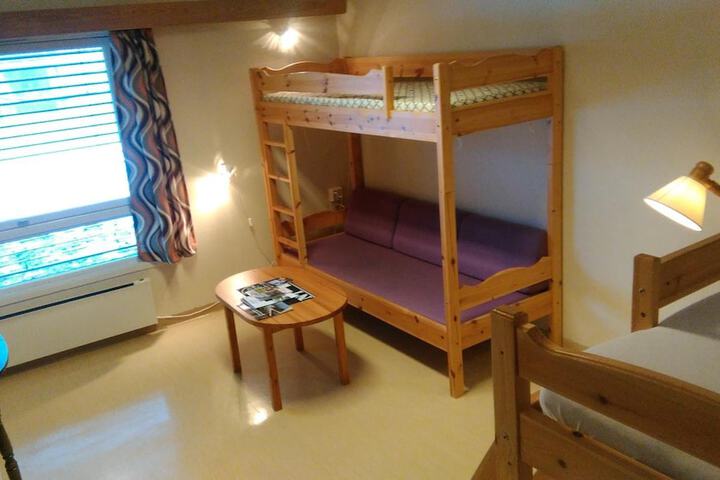 Room 8 of 41