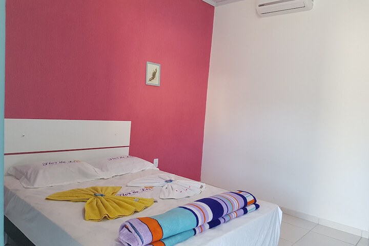 Room 3 of 48