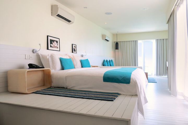 Room 28 of 140