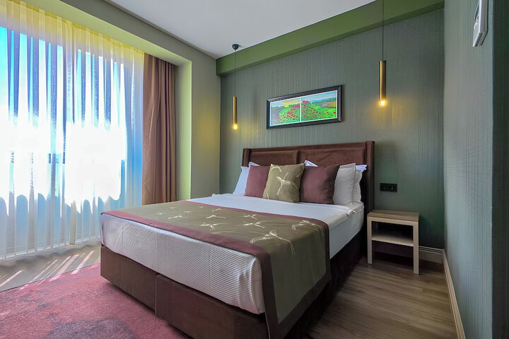Room 14 of 34