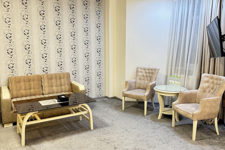 Room 4 of 46