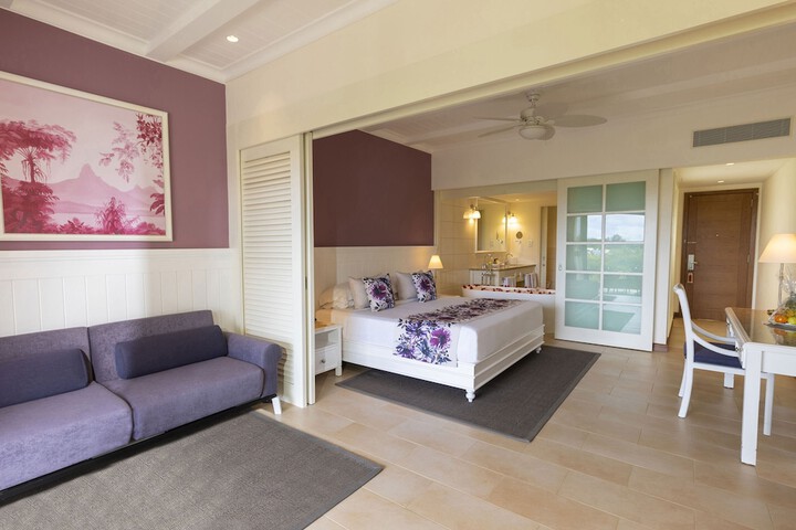 Room 43 of 209