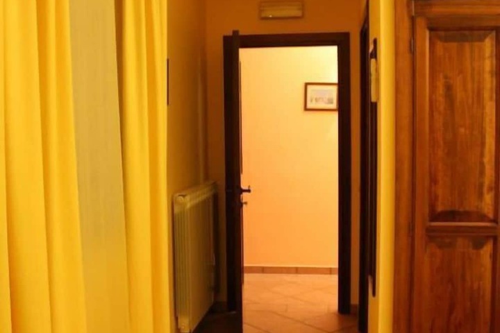 Room amenity