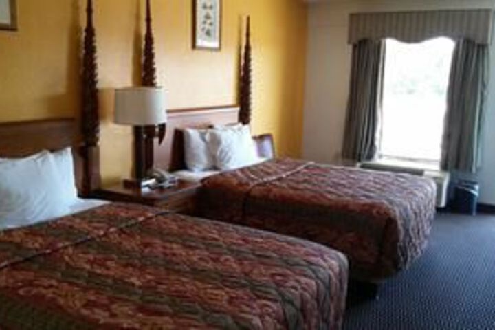 Room 28 of 60