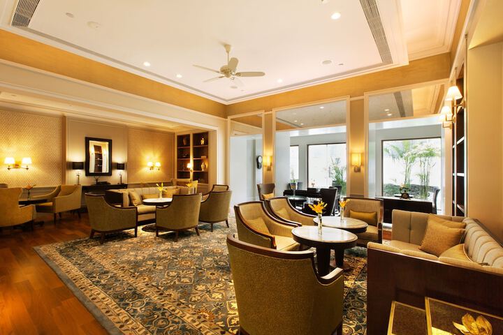 Lounge 55 of 65