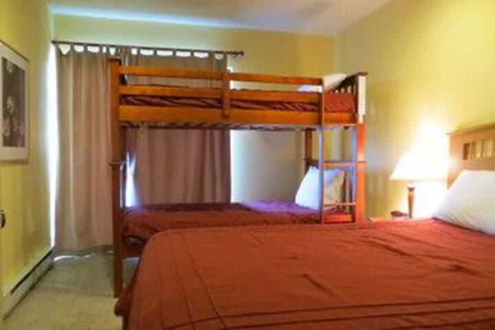Room 12 of 34