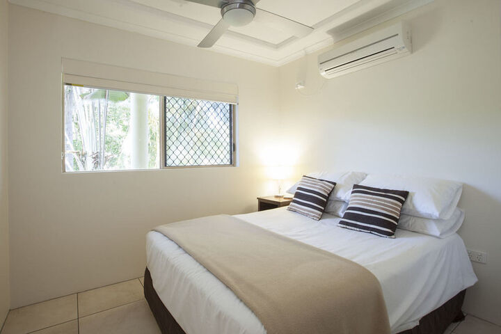 Room 3 of 8