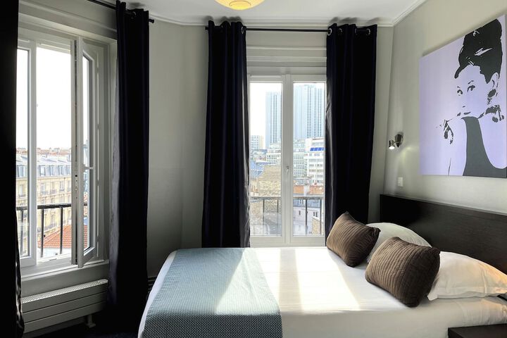 Room 4 of 43