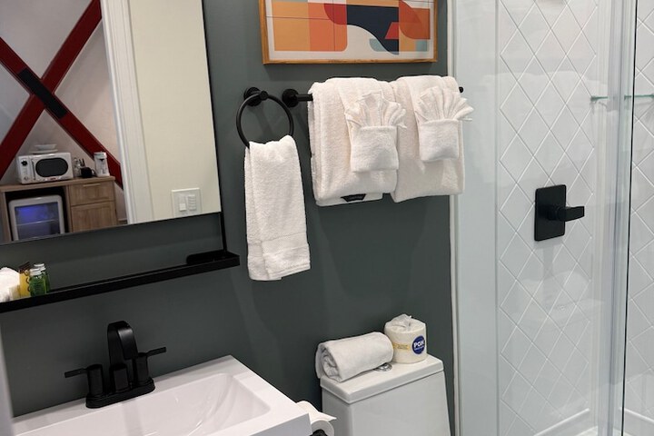Room 84 of 120