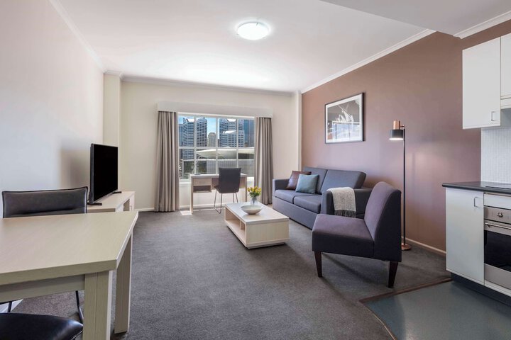 Room 15 of 190