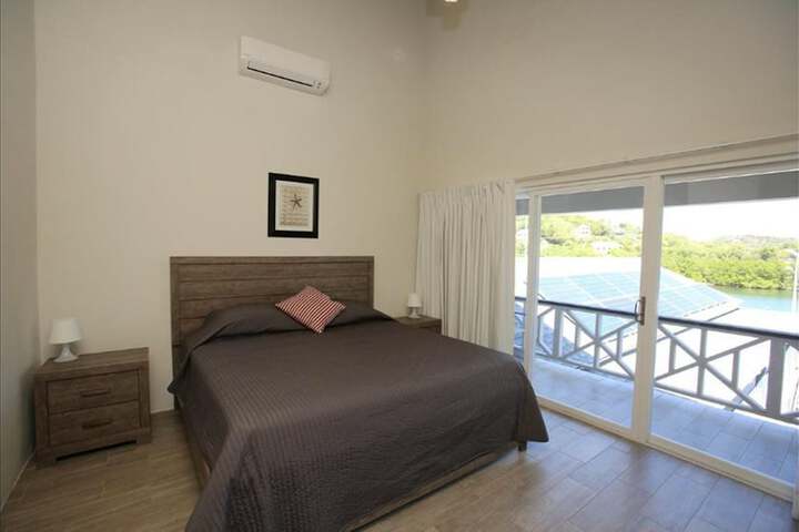 Room 2 of 23
