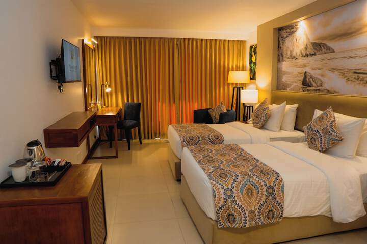 Room 45 of 162