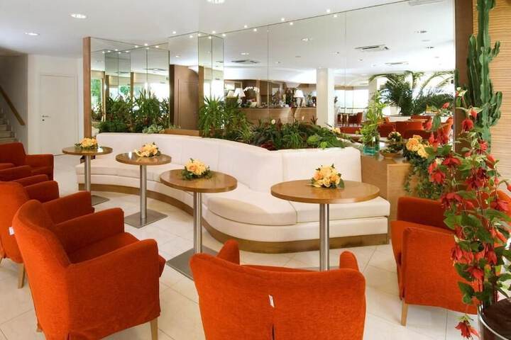 Hotel Interior 3 of 39