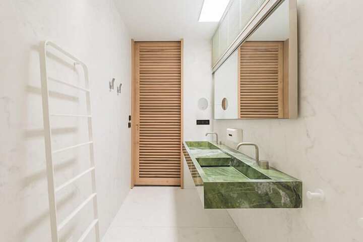 Room 20 of 49