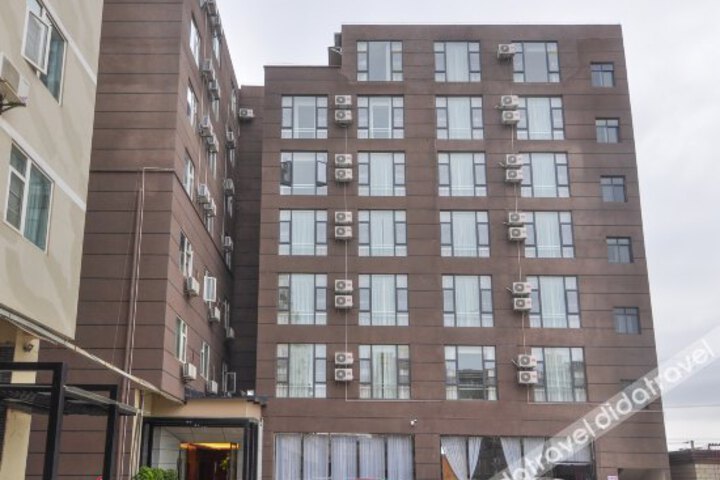 Biyi Hotel