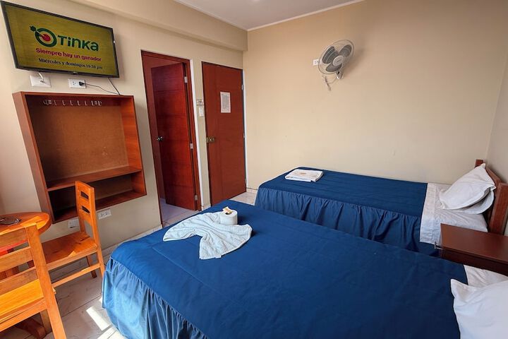Room 5 of 9