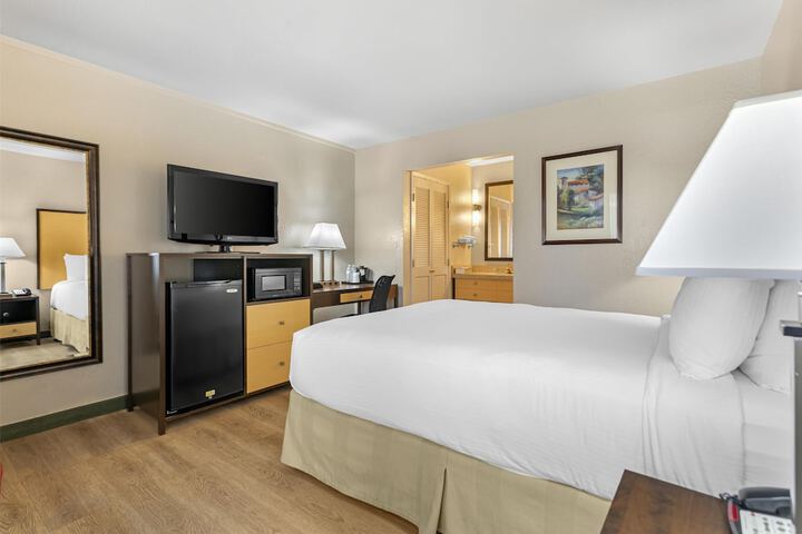 Room 20 of 54