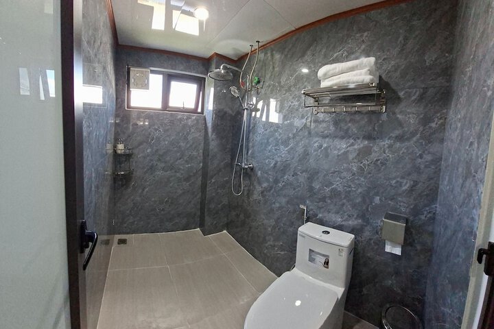 Room 16 of 29