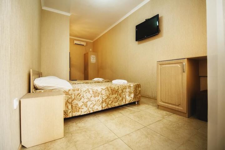 Room 14 of 17