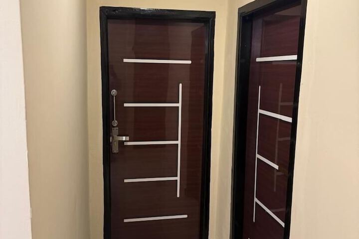 Room 18 of 80
