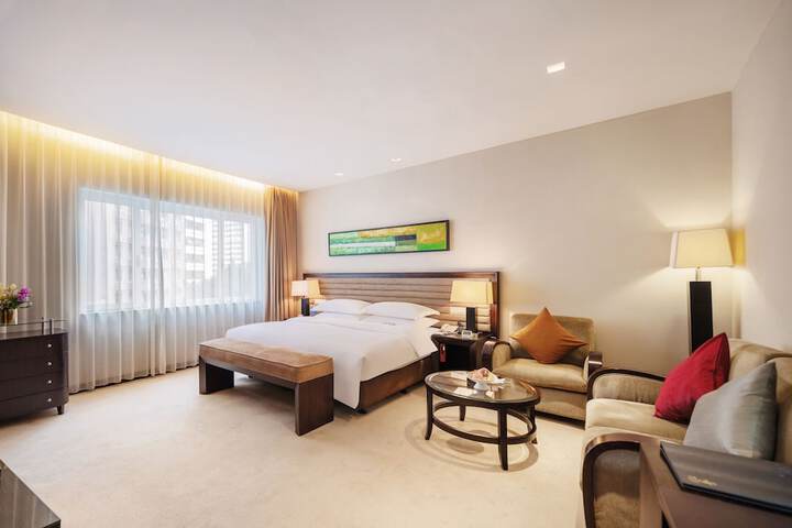 Room 19 of 35
