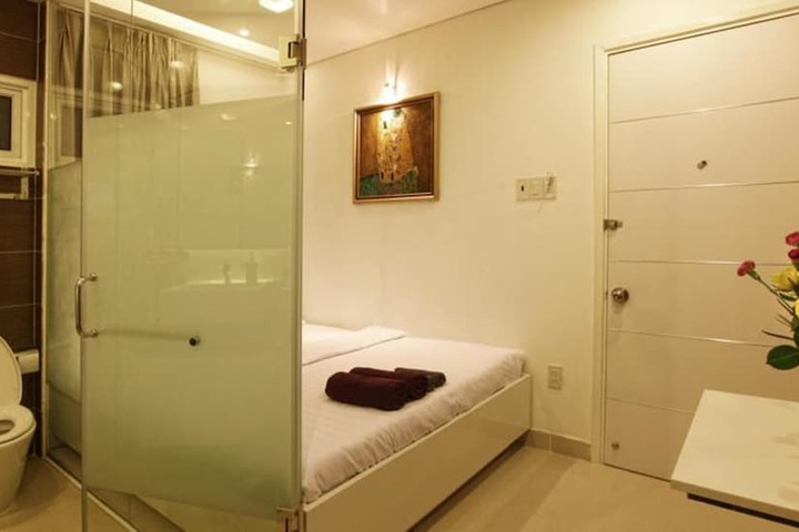 Room 5 of 36