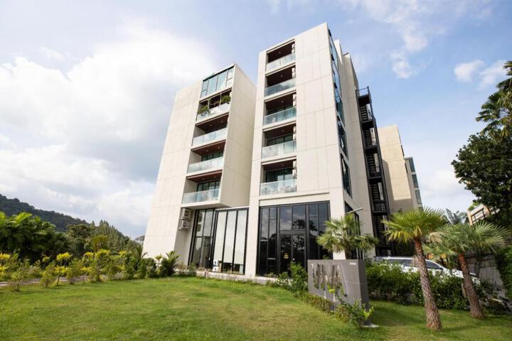 Sea View 270° Penthouse C701 at VV Patong