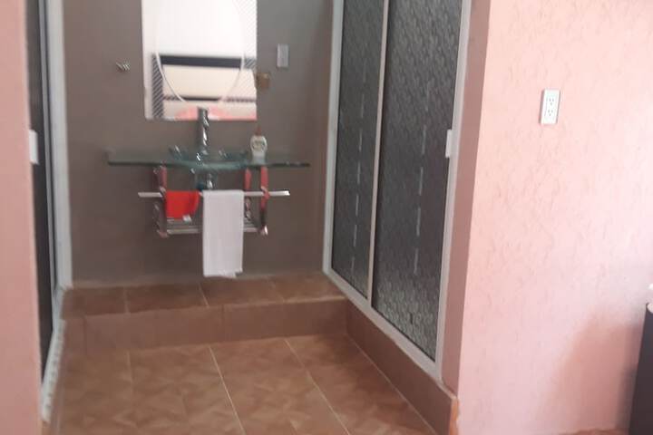 Room 10 of 19