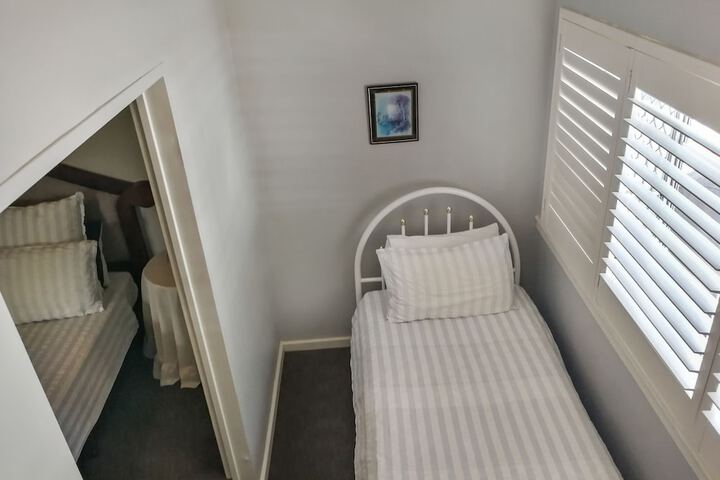 Room 3 of 23