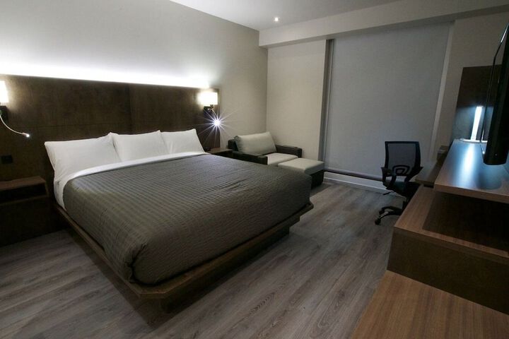 Room 55 of 104