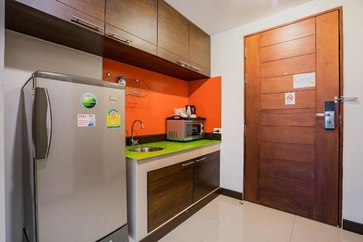Room 15 of 48