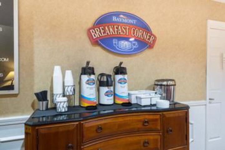 Breakfast/Coffee Service 5 of 39