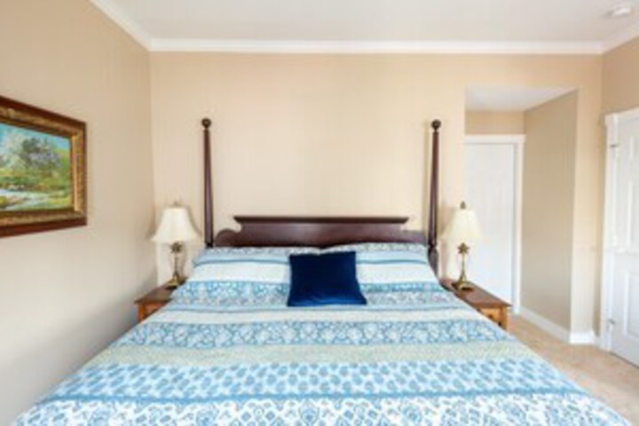 Room 222 of 253