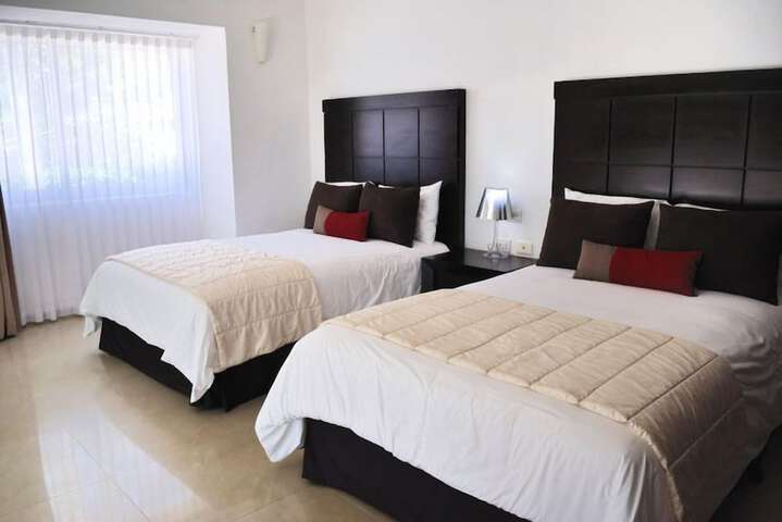 Room 11 of 22