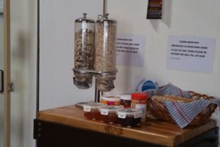 Breakfast/Coffee Service 4 of 34